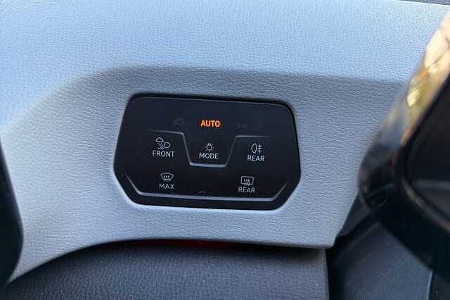 2022 Volkswagen ID.3 150kW Family Pro Performance 58kWh 5dr Auto Hatchback ELECTRIC Automatic