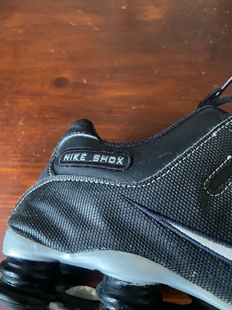 Nike Shoc Men’s trainers size 9