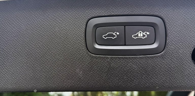 2022 Volvo XC90 2.0 B6 MHEV Inscription Auto 4WD Euro 6 (s/s) 5dr ESTATE PETROL Automatic