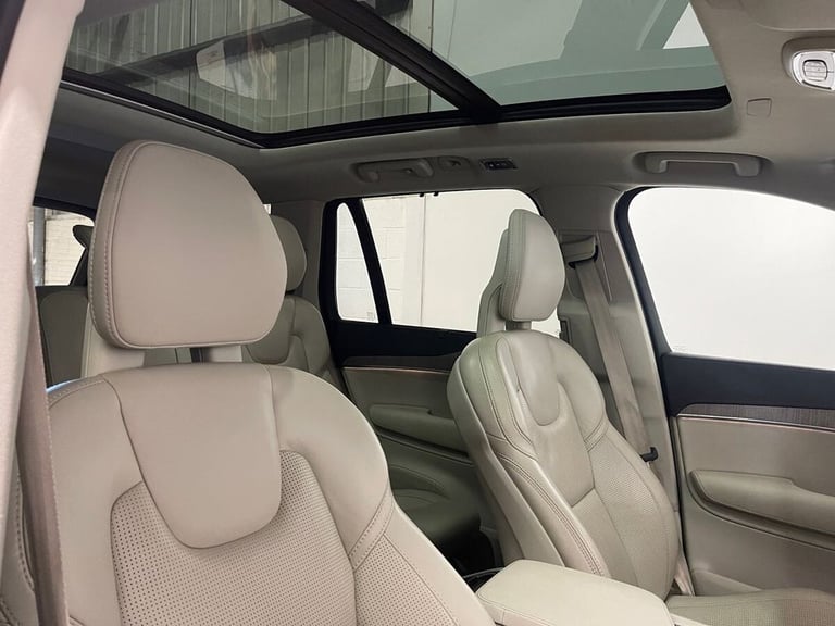 2021 Volvo XC90 2.0h T8 Twin Engine Recharge 11.6kWh Inscription Pro SUV 5dr Petrol Plug-in ESTAT...