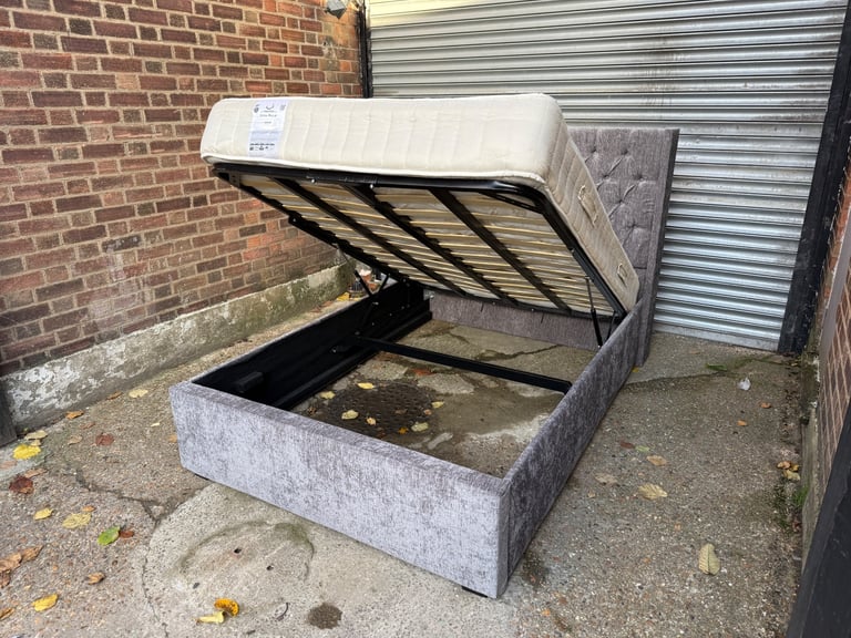 image for FREE DELIVERY GREY OTTOMAN STORAGE STANDARD DOUBLE BED & MATTRESS GREAT CONDITION