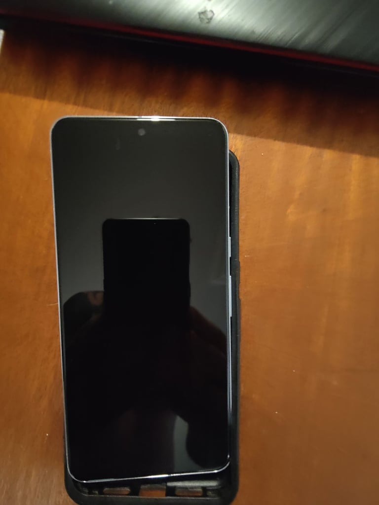 Google pixel 8 pro and pixel watch 2