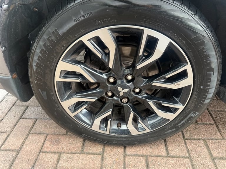 2018 Mitsubishi Outlander 2.0h 12kWh 4h SUV 5dr Petrol Plug-in Hybrid CVT 4WD Euro 6 (s/s) (200 p...