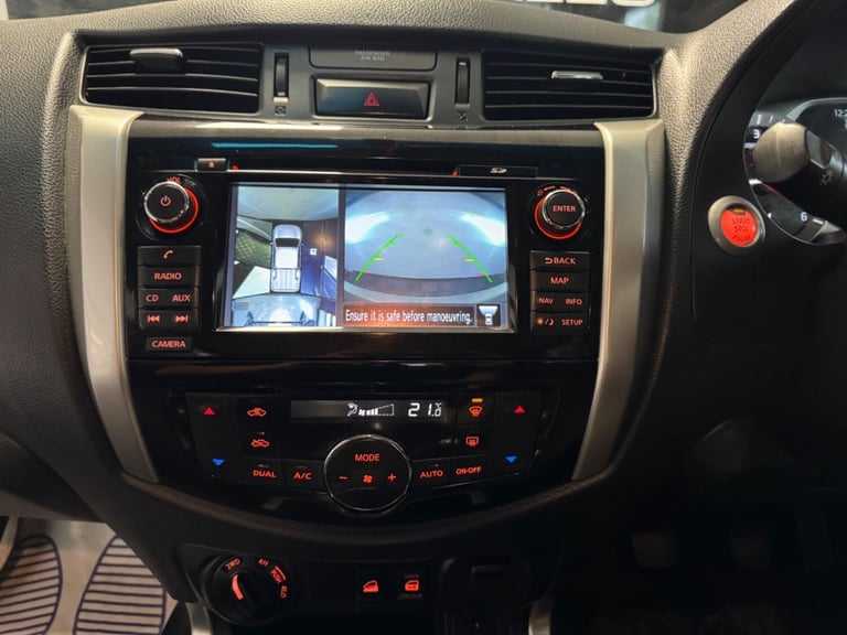 2018 Nissan Navara 2.3 dCi Tekna 4WD Euro 6 (s/s) 4dr PICK UP Diesel Manual