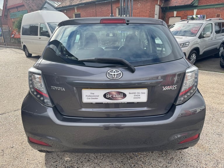 2014 Toyota Yaris 1.33 VVT-I ICON PLUS Hatchback Petrol Manual