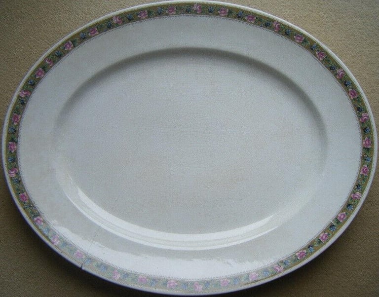Wedgwood & Co Ltd Imperial Porcelain x 8 Pieces (Patterns 9045 & 9054, circa 1906 / 1907)