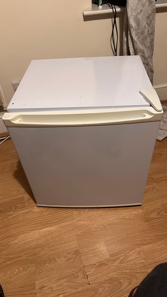 image for Mini-Freezer 
