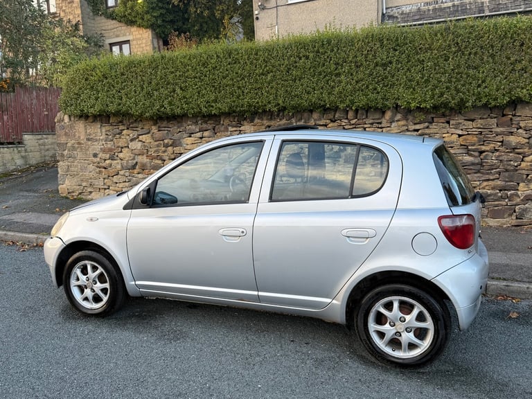2001 Toyota Yaris 1.3 16v VVTi CDX 5dr Auto HATCHBACK Petrol Automatic - Image 5