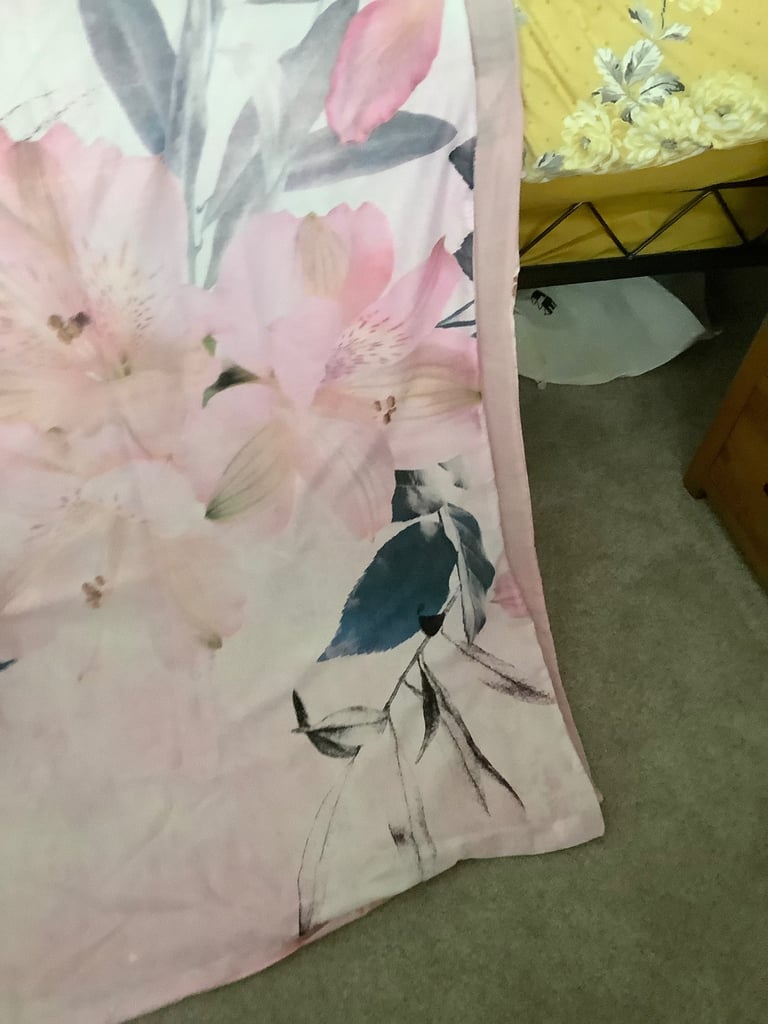 Double bed linen quilt
