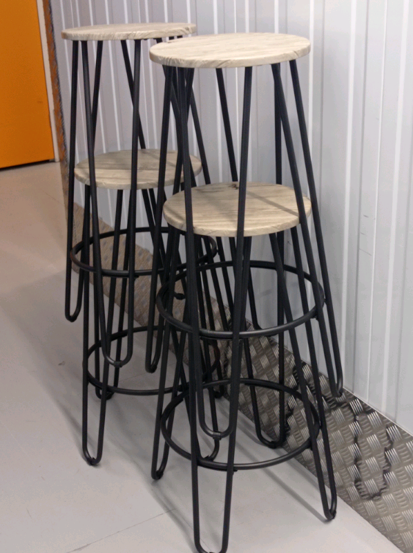 4X Kitchen Bar/Stools