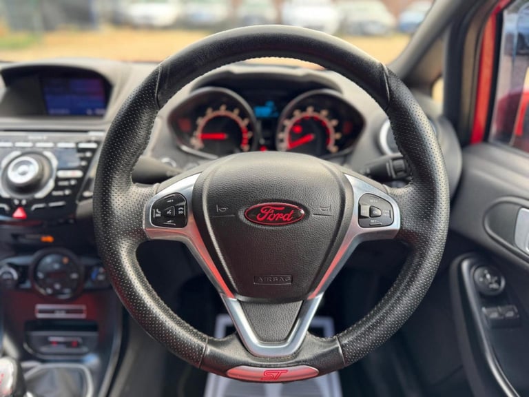 FORD FIESTA 1.6T EcoBoost ST-3 Euro 5 (s/s) 3dr 2014