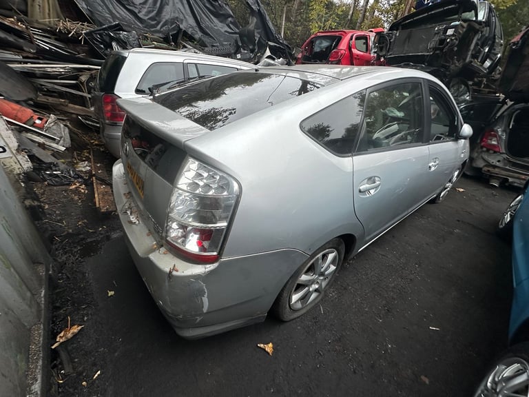 TOYOTA PRIUS 2007 1.5 PETROL/ELECTRIC BREAKING 