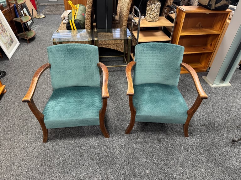 Vintage chairs x 2 