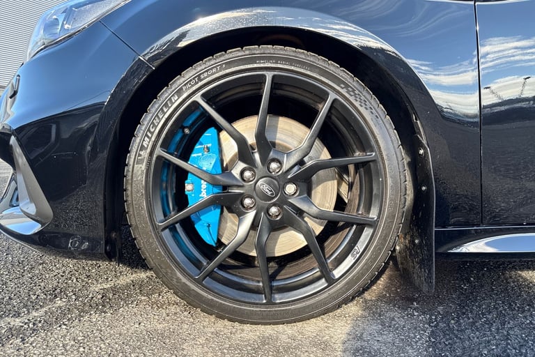 2018 Ford Focus 2.3T EcoBoost RS Hatchback 5dr Petrol Manual AWD Euro 6 (s/s) (350 ps) Hatchback ...