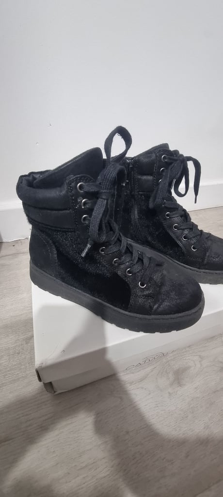 image for Cat Walk boots size UK 3  or EU 36