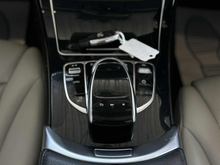 MERCEDES-BENZ C CLASS 2.0 C350e 6.4kWh Sport Black Auto Petrol Plug-in Hybrid 20