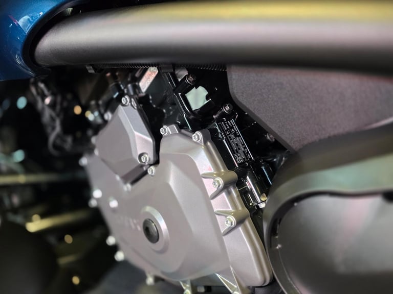 2024 CAN-AM SPYDER F3 LIMITED TRIKE 1330CC SEMI AUTO 2,200 MILE'S 