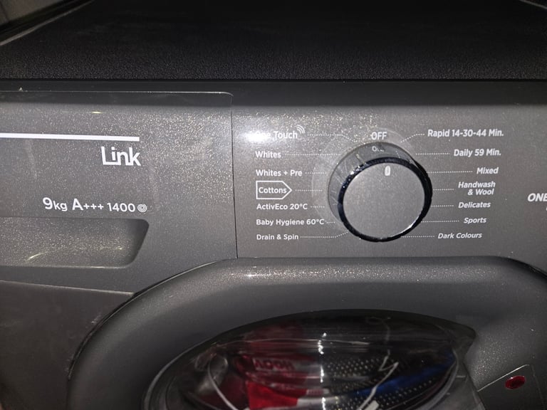 Fully functional 9kg washing machine for sale like new 