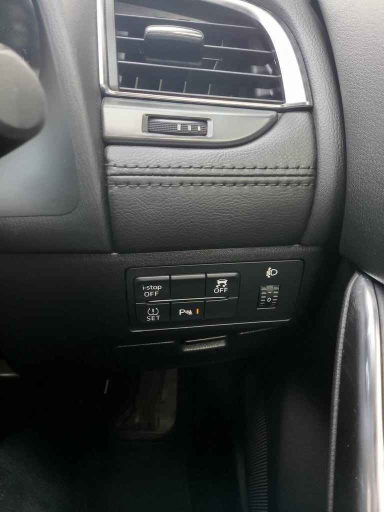 2017 Mazda Mazda6 2.0 SE-L Nav 4dr Auto SALOON PETROL Automatic