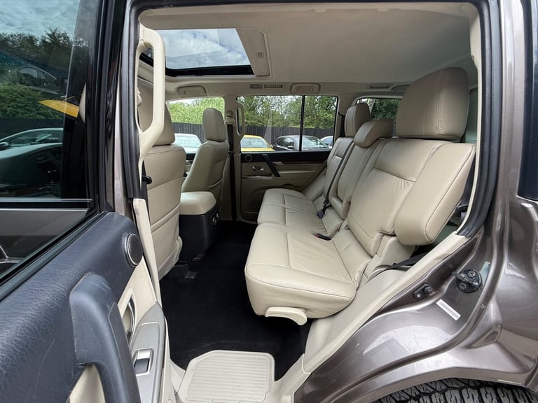 2013 Mitsubishi Shogun 3.2 DI-DC [197] SG3 5dr Auto ESTATE DIESEL Automatic