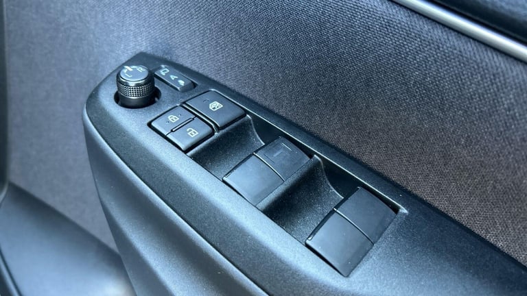 2022 Toyota Yaris 1.5 VVT-h Excel Hatchback 5dr Petrol Hybrid E-CVT Euro 6 (s/s) (116 ps) HATCHBA...