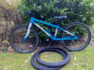 Frog 62 kids bike + extra new tyres 