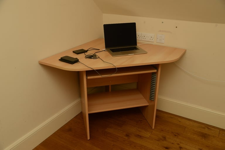 image for Office Chair & Corner Desk