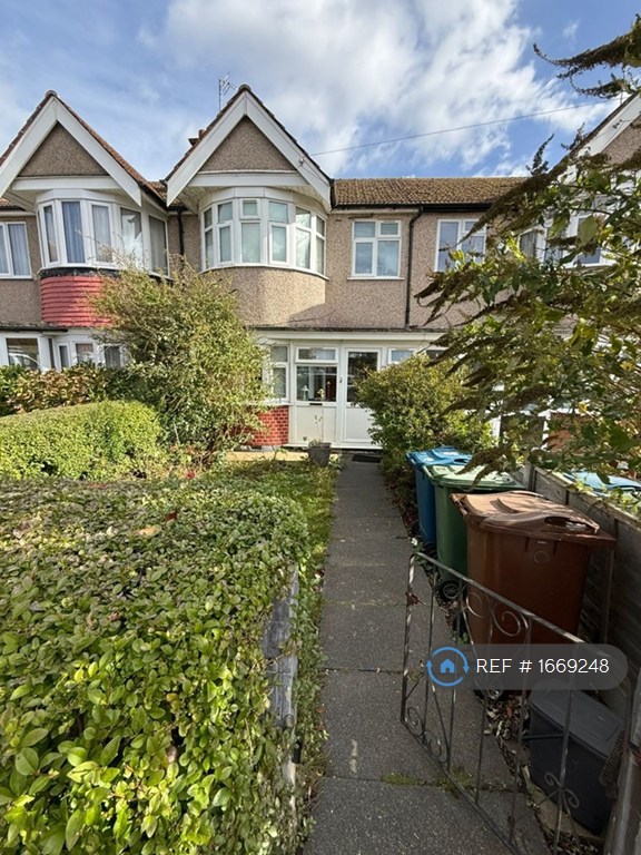 3 bedroom house in Ravenswood Crescent, Harrow, HA2 (3 bed) (#1669248)