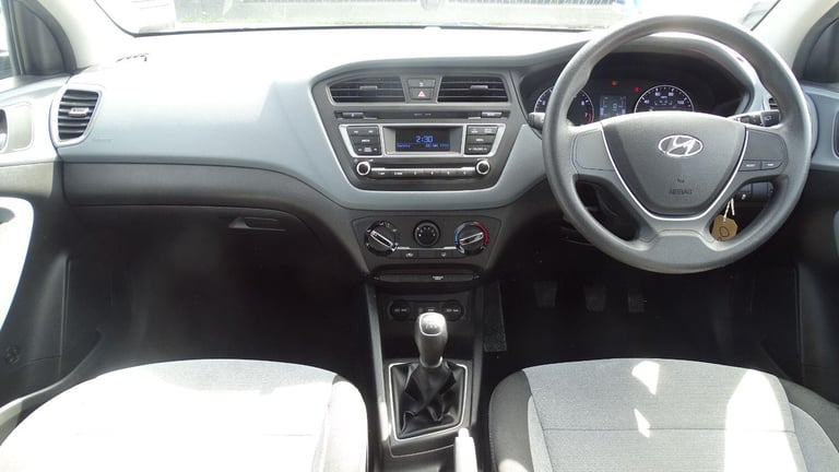 HYUNDAI I20 1.2 Blue Drive S Silver Manual Petrol 2016