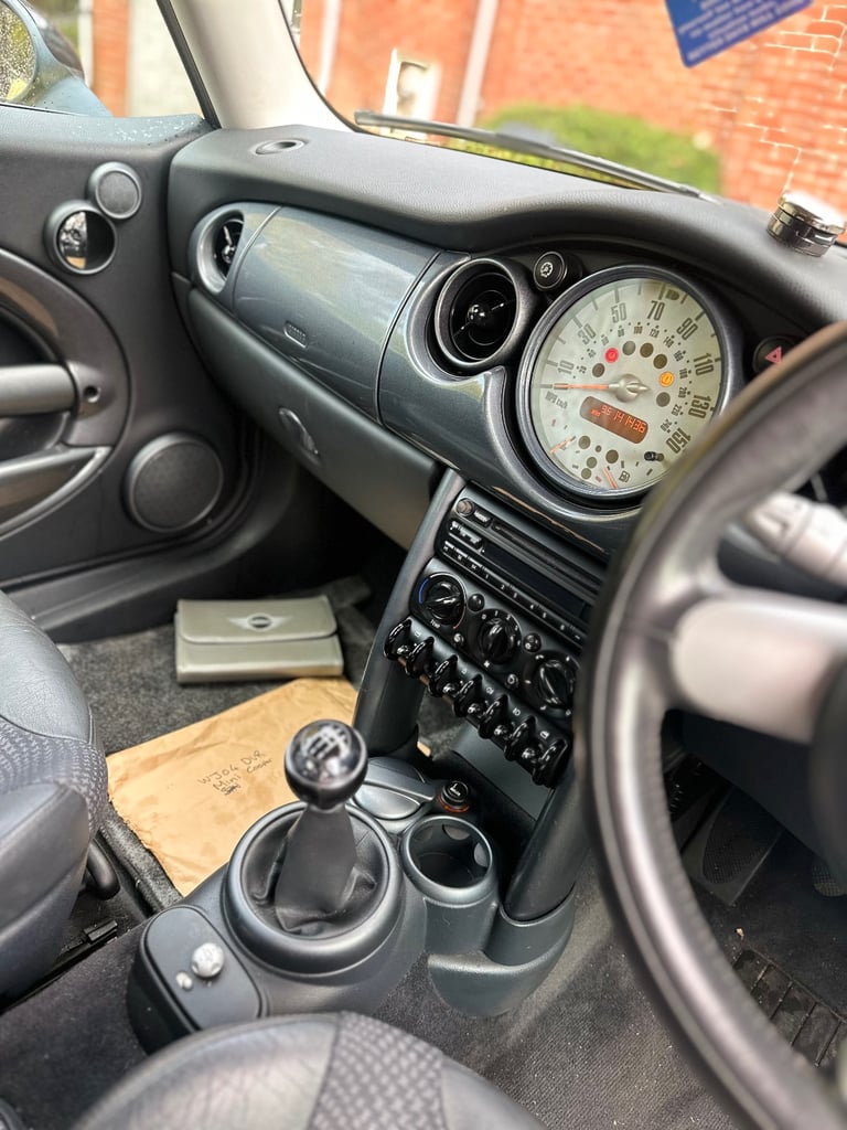 Mini, HATCHBACK, Hatchback, 2004, Manual, 1598 (cc), 3 doors