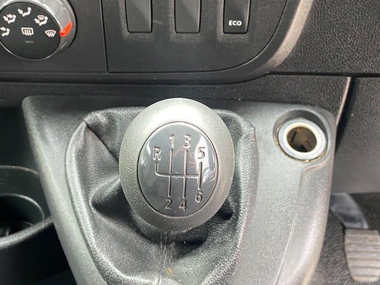 2018 Vauxhall Movano 2.3 CDTI H2 Van 130ps PANEL VAN DIESEL Manual