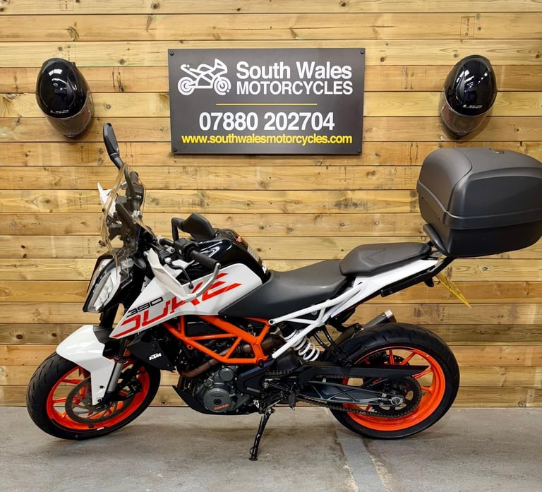 KTM 390 Duke / 2017 model / only 13.5k miles 