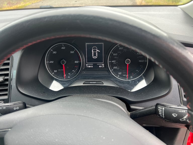 2014 Seat Leon FR 2.0 TDi 180bhp 113,000 miles mot 1 year road tax for 1 year 