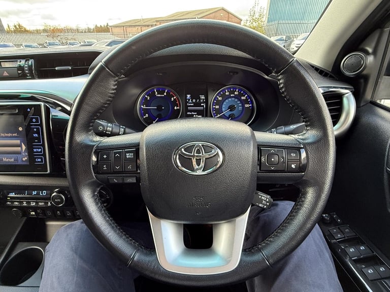 2019 Toyota Hilux 2.4 D-4D Invincible 50 Pickup Double Cab 4dr Diesel Auto 4WD Euro 6 (s/s) ( Pic...