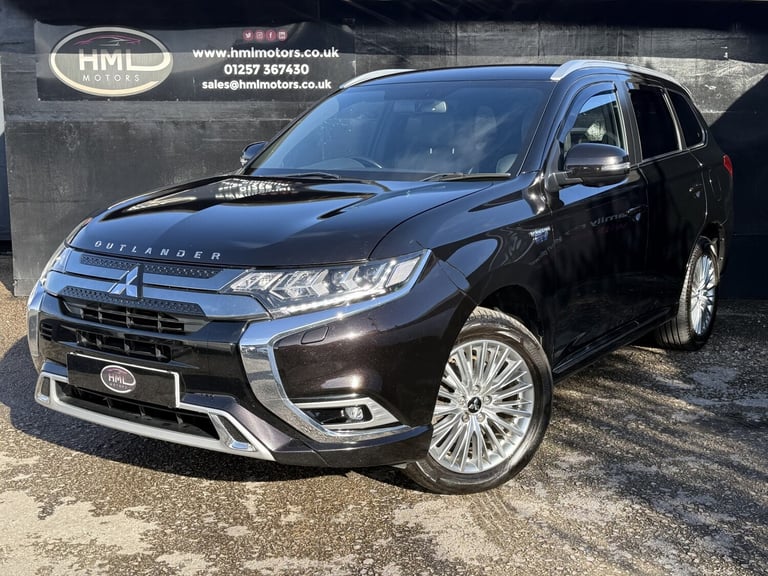 image for MITSUBISHI OUTLANDER 2.4 h TwinMotor 13.8kWh 4h 2018
