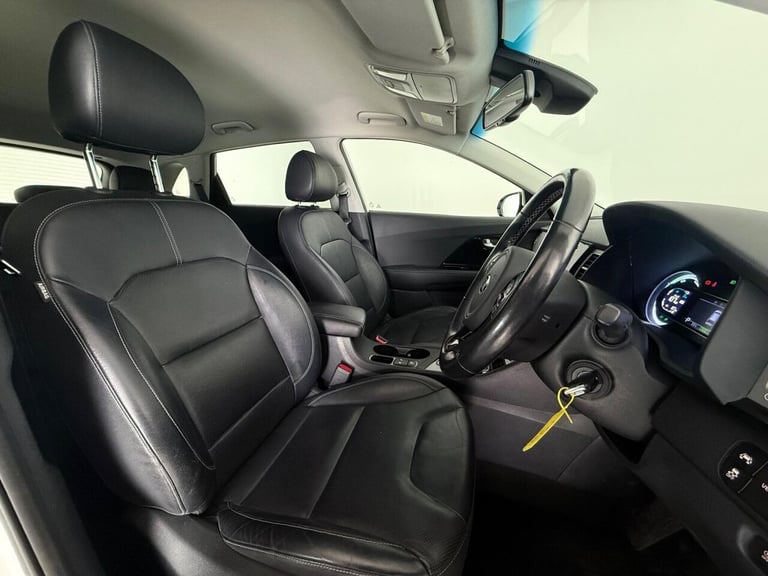 2018 Kia Niro 1.6 GDi 8.9kWh 3 DCT Euro 6 (s/s) 5dr ESTATE PETROL/ELECTRIC Automatic