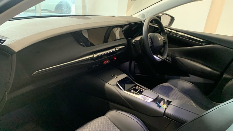 2023 DS Automobiles DS 4 1.6 E-TENSE 12.4kWh Trocadero EAT8 Euro 6 (s/s) 5dr Hatchback Hybrid Aut...