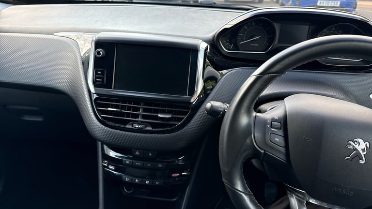 2019 Peugeot 208 1.2 PureTech Tech Edition Hatchback 5dr Petrol Manual Euro 6 (s/s) (82 ps) Hatch...