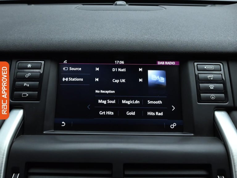 2016 Land Rover Discovery Sport 2.0 TD4 SE Tech SUV 5dr Diesel Auto 4WD Euro 6 (s/s) (180 ps) SUV...