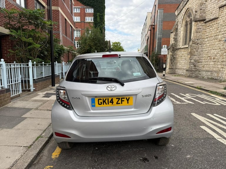 2014, Toyota YARIS ,133 VVT-i Icon+ 5dr