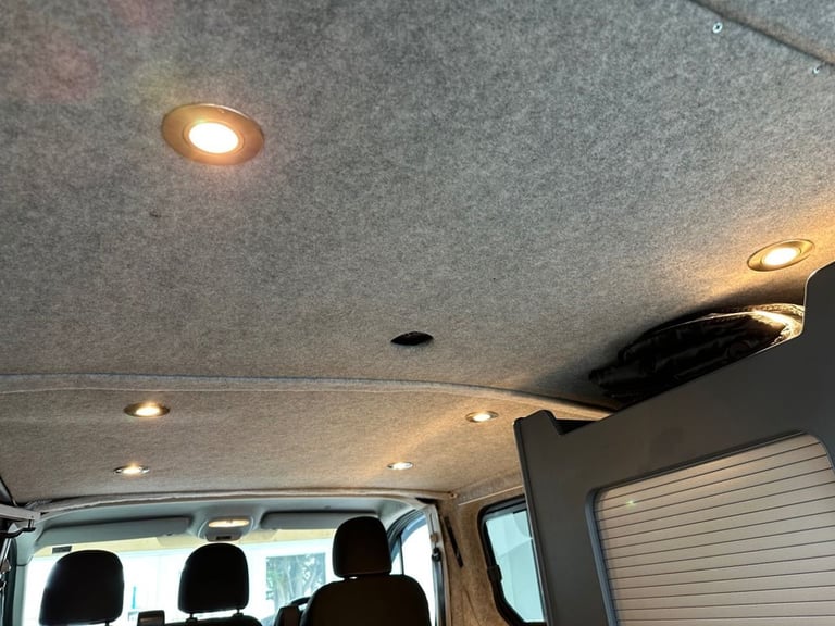 2015 Renault Trafic 1.6 dCi 27 Business camper conversion, 6 seats 5dr Diesel Manual SWB Standa C...