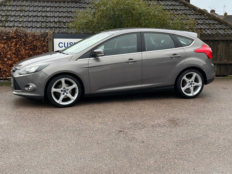 2012 Ford Focus 1.6 TDCi 115 Titanium 5dr HATCHBACK Diesel Manual