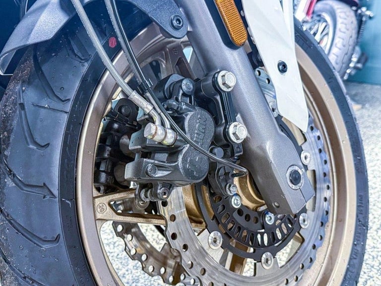 2022 22 CFMOTO 650GT 650 GRAND TOURING - LOW MILES - FULL SHAD LUGGAGE