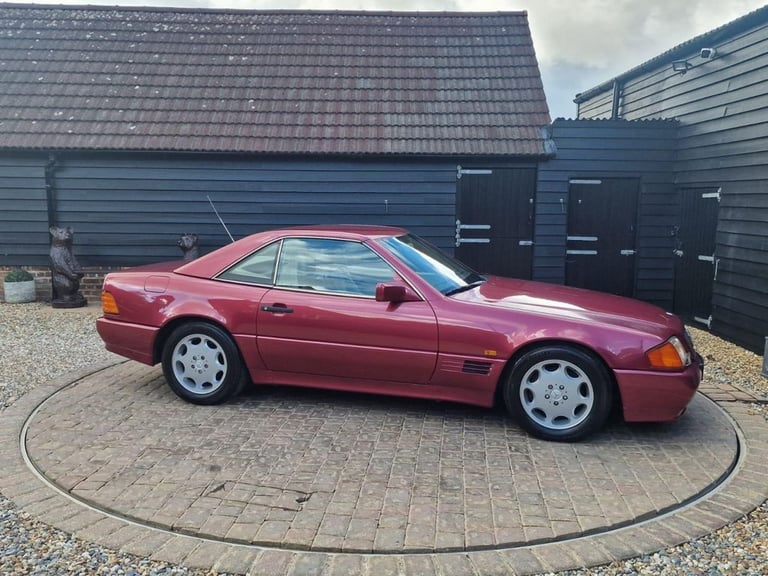 1992 Mercedes-Benz SL 3l 2d  AUTO  190 BHP Convertible Petrol Automatic