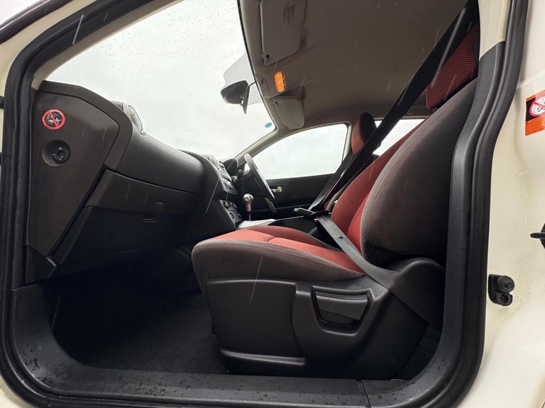  Nissan Qashqai 2.0 Acenta CVT 5dr Petrol Automatic