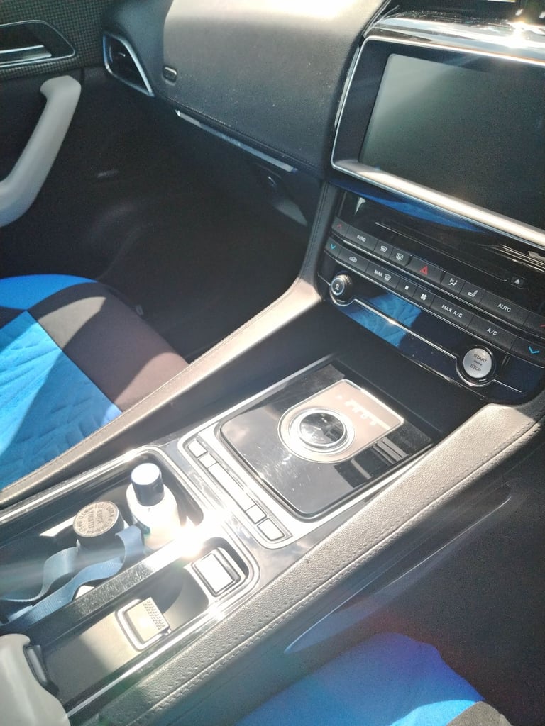 Jaguar, F-PACE, Estate, 2016, Other, 2993 (cc), 5 doors