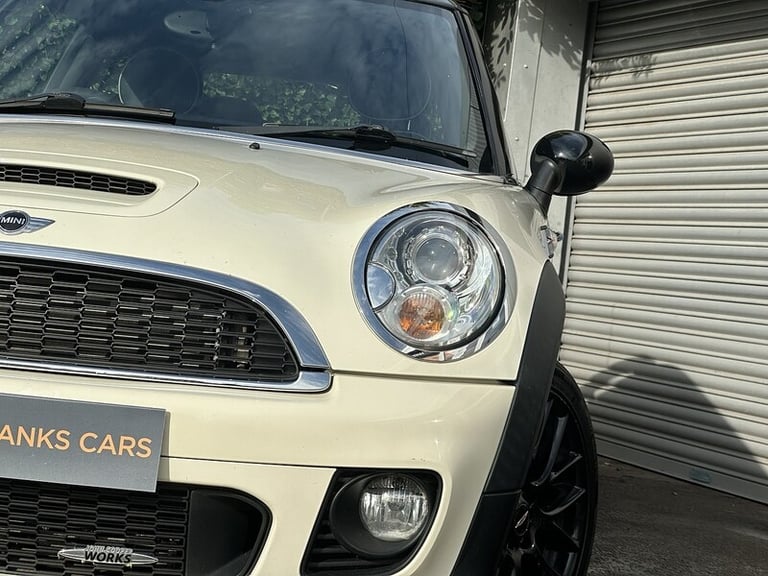 2011 MINI Hatch John Cooper Works Hatchback Petrol Manual