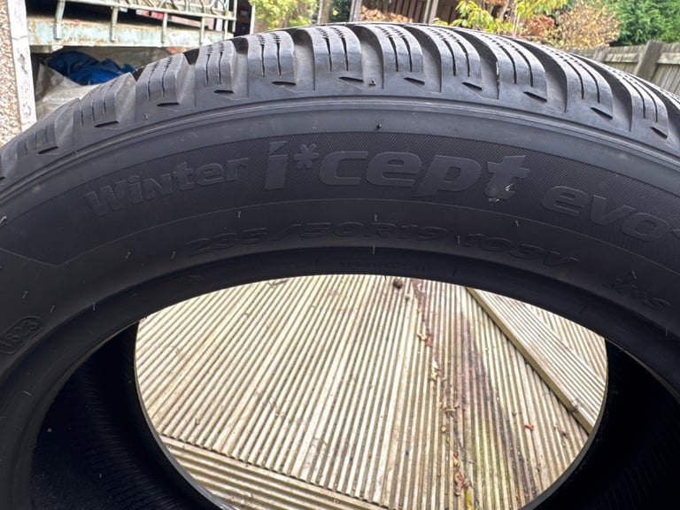 Winter tyres 235/50/R19 103V set of 4