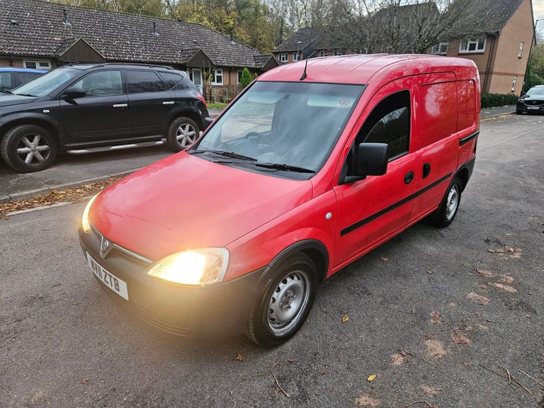 VAUXHALL COMBO 1.3 ECONOMY MODEL LOW MILEAGE 63K FULL SERVICE HISTORY 