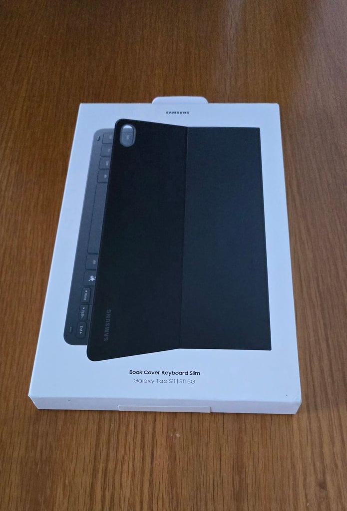 Samsung Galaxy Tab S11 Book Cover Keyboard Slim - New